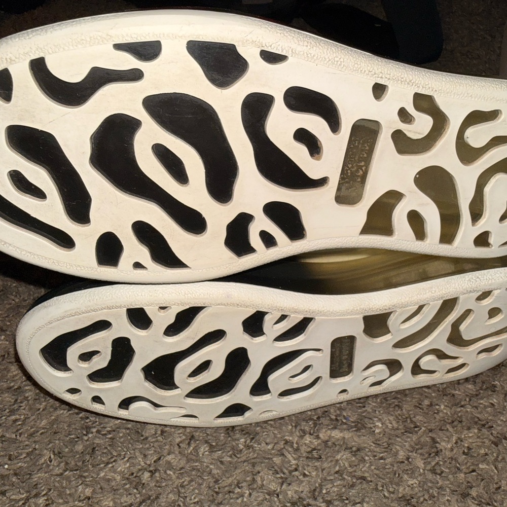 Alexander McQueen White and Black Athletic Shoes - Picture 4 of 11
